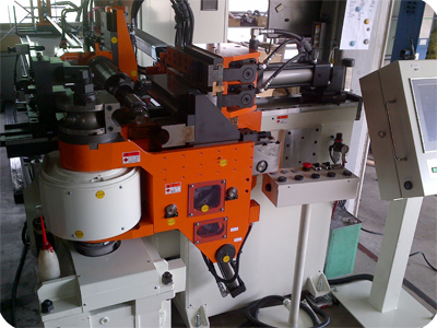 パイプ曲げ加工